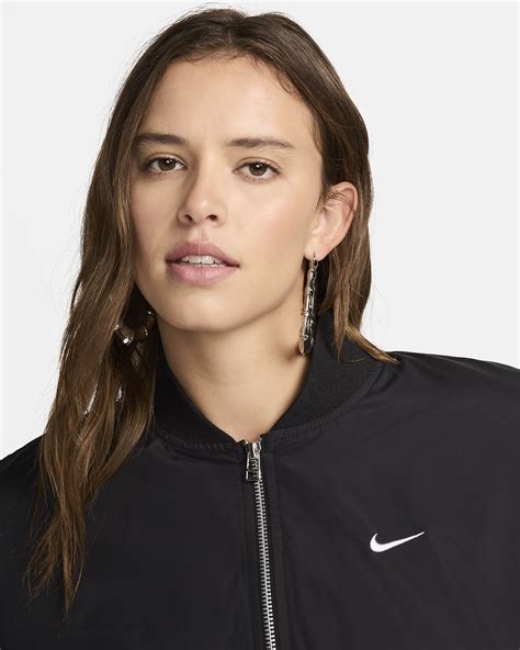 nike luxuriöse bomberjacke damen|Nike Sportswear Essential Women's Oversized Bomber Jacket.